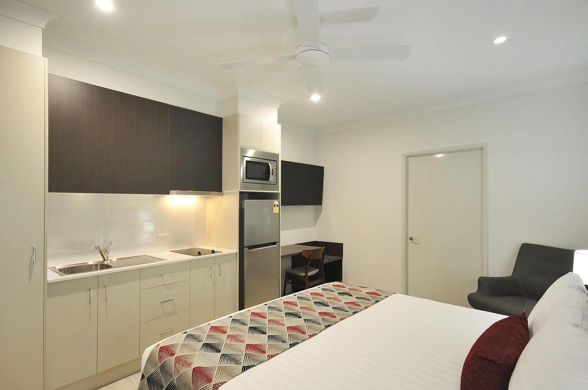 טוומבה Northpoint Motel Apartments מראה חיצוני תמונה